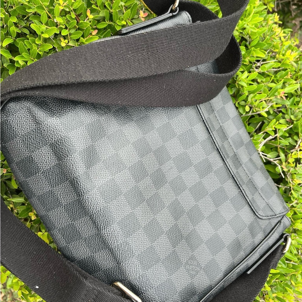 Luxury Mens Messenger Bag - Picture 4 of 5